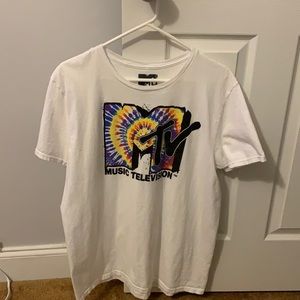 MTV t-shirt